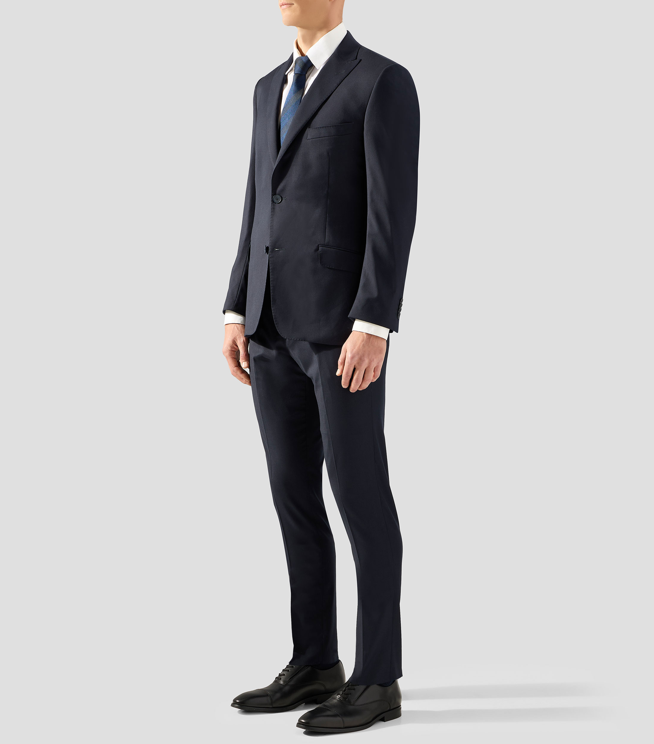 Traje corte slim liso Hombre